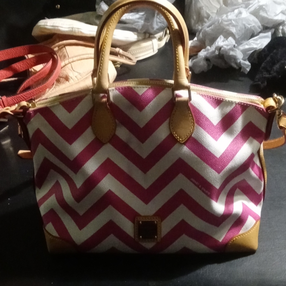 Dooney & Bourke - Picture 3 of 3